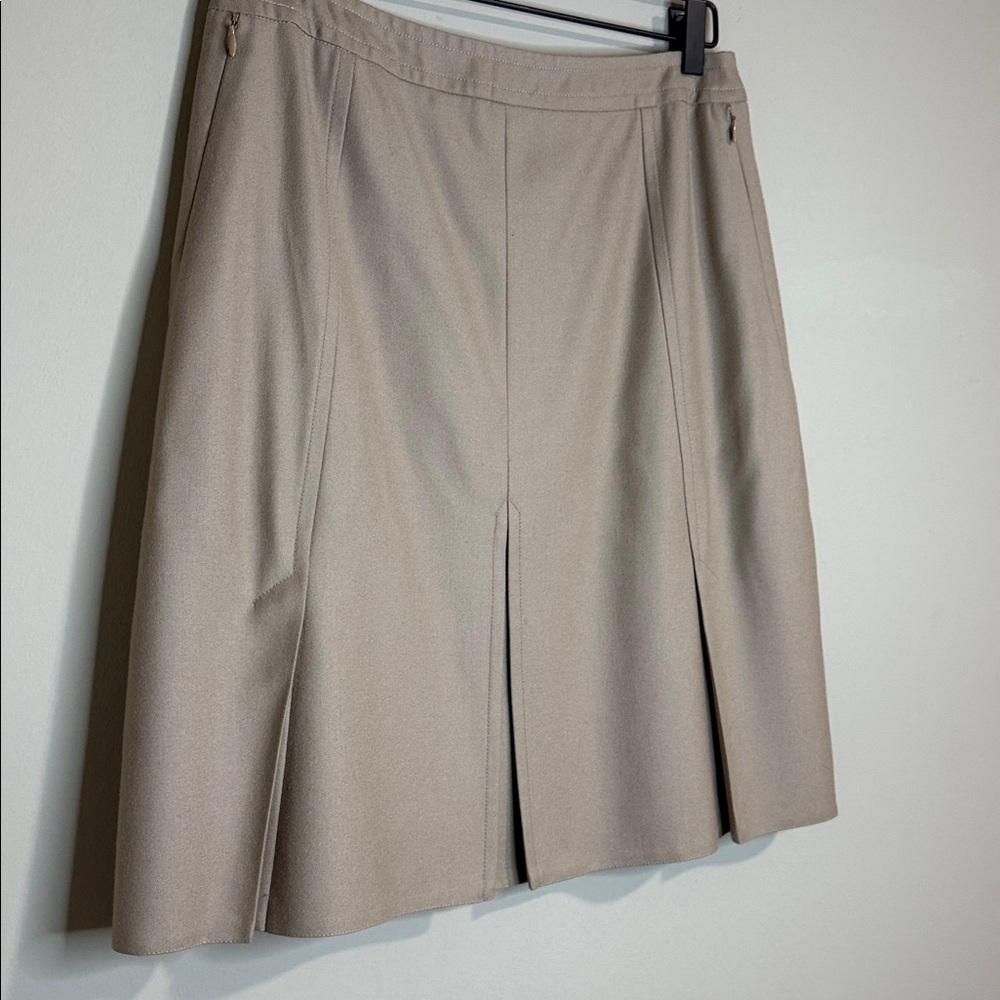 Akris Punto Beige 100% Wool Pleated A-Line Skirt Zip Pockets Size 8 - Picture 3 of 10